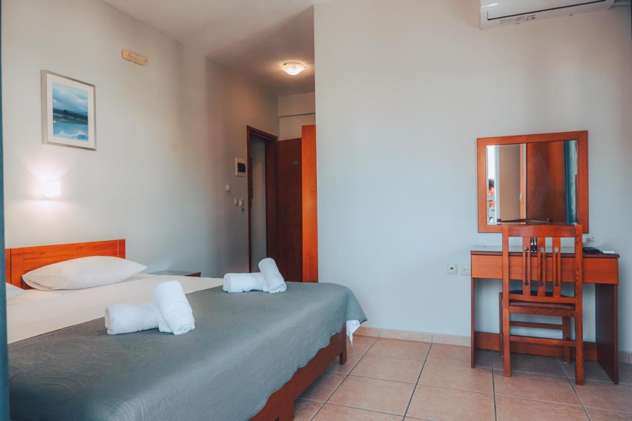 Dionysos Rooms Olympiakí Aktí Екстериор снимка